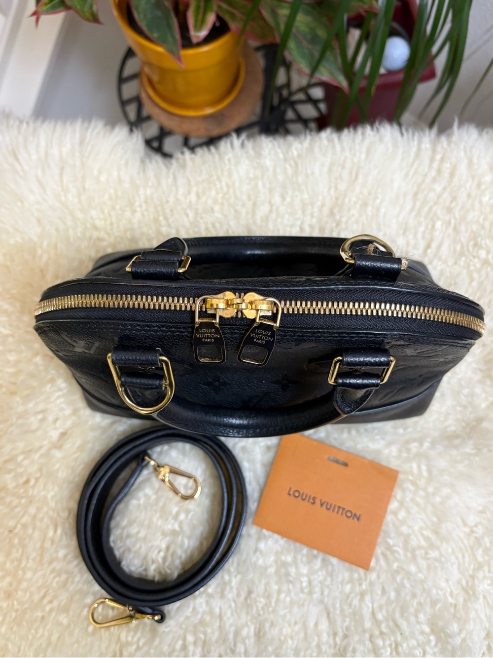 Louis Vuitton Black Alma BB Satchel with Gold Hardware - Picture 3 of 9